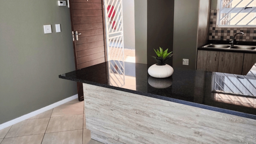 2 Bedroom Property for Sale in Buh Rein Estate Western Cape
